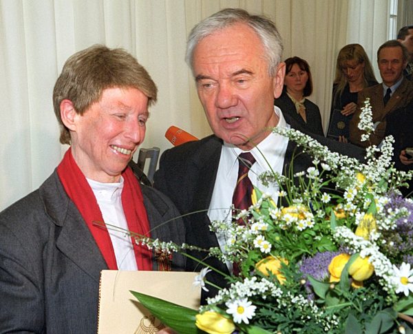 Regine Hildebrandt erhielt Großes Verdienstkreuz