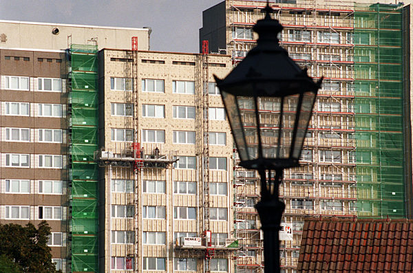 In der Allee der Kosmonauten im Berliner Bezirk Marzahn...