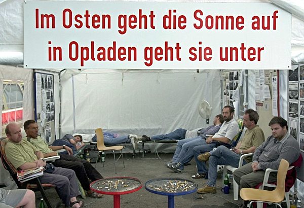 Streikende Bahnarbeiter in Opladen nervlich und körperlich am Ende