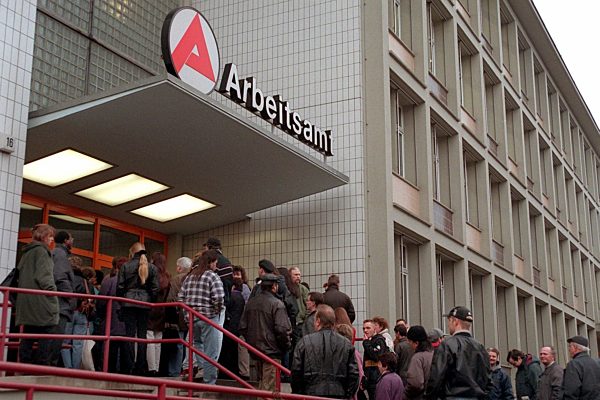 4,66 Millionen Arbeitslose in Deutschland - Nachkriegsrekord
