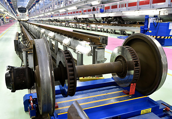 Eröffnung einer neuen ICE-Werkstatt