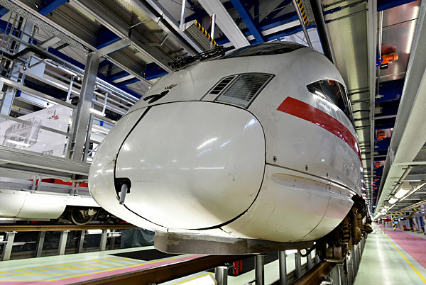 Eröffnung einer neuen ICE-Werkstatt