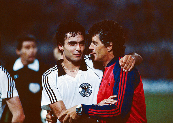 Fussball Europameisterschaft 1980 Finale in Rom Endspiel Deutschland - Belgien