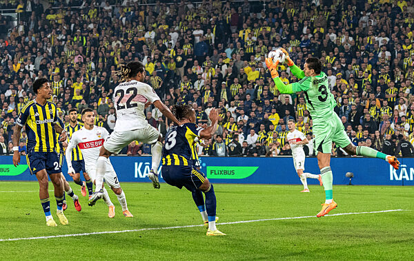Europa League Fenerbahce Istanbul vs. VfB Stuttgart
