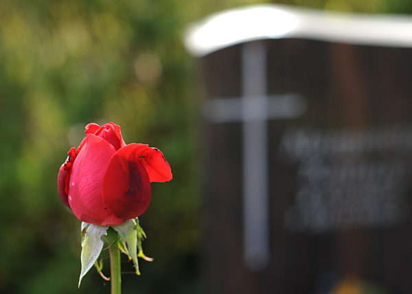 Totengedenken auf Friedhof