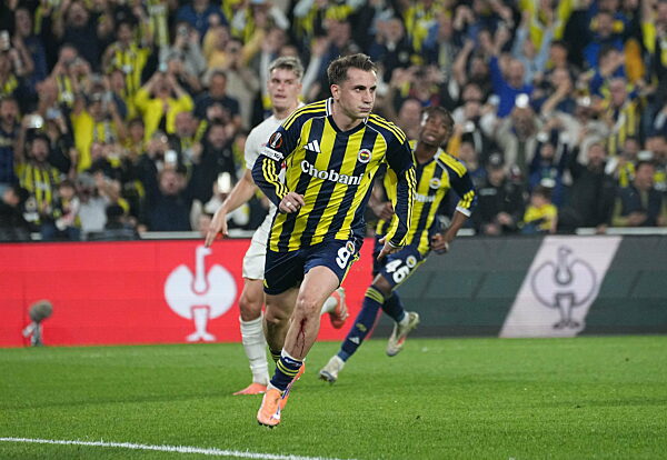 Fenerbahce SK v Stuttgart  - UEFA Europa League 2025/26