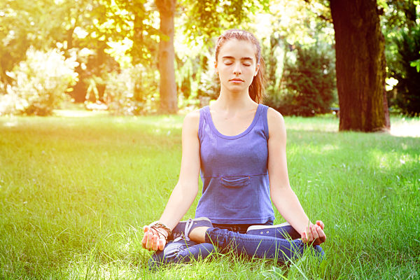 girl,meditating,cross-legged