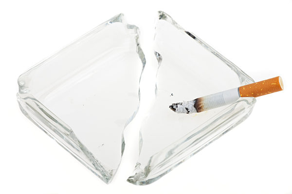 cigarette;ashtray
