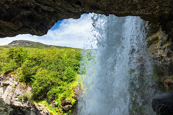 waterfall;storseterfossen