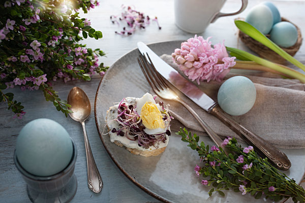 ostern;frühstück;tischgedeck