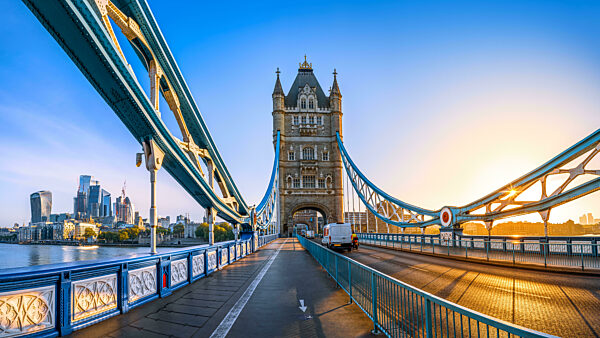 tower bridge;london;bridge