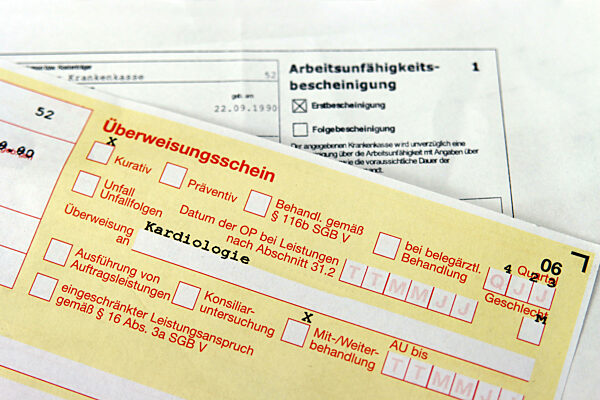 kardiologie,arbeitsunfähigkeitsbescheinigung,überweisungsschein