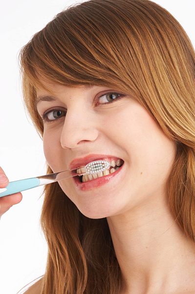 junge frau, frau, zähne putzen, zahnpflege