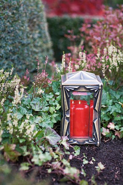 gedenken, grablicht, grabschmuck