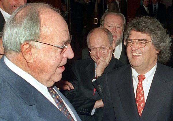 Kohl bei Versammlung der Zeitungsverleger