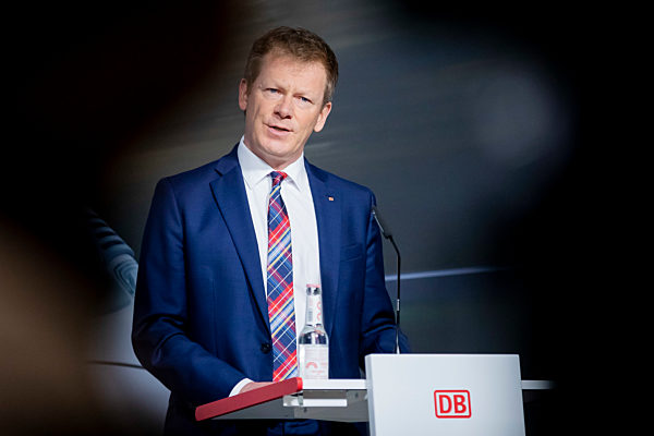 Pressekonferenz zu Milliardeninvestitionen in ICE-Flotte