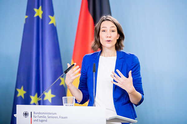 Amtsübergabe im Bundesfamilienministerium