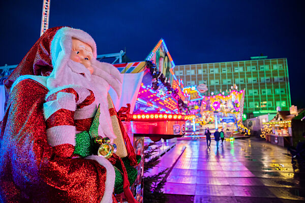 Weihnachtsmarkt in Berlin-Lichtenberg wird eröffnet