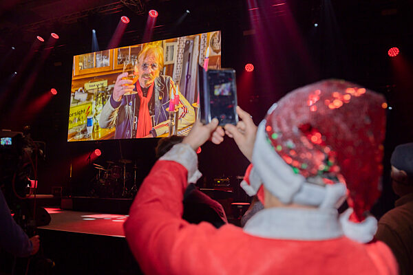 Frank Zanders 29. Weihnachtsfeier für Obdachlose und Bedürftige