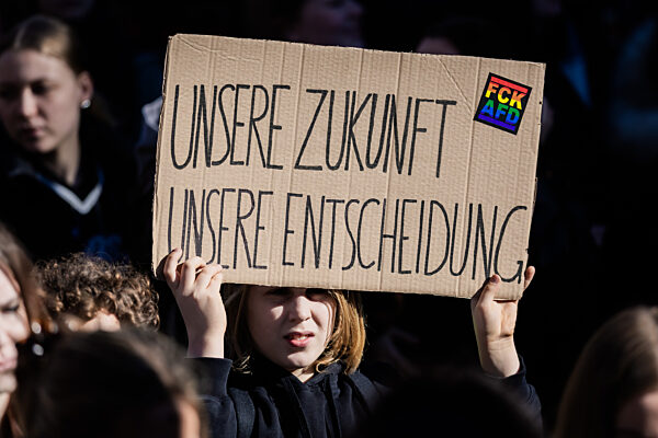 Bundesweiter Schulstreik gegen Wehrpflicht - Berlin