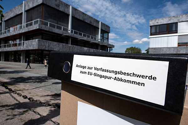 Aktionsbündnis stellt Verfassungsbeschwerde