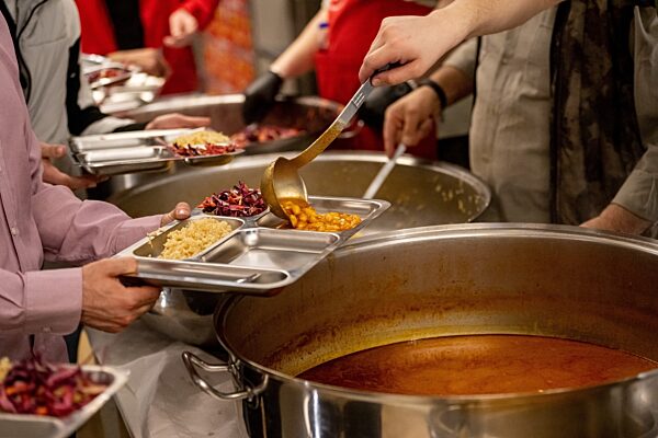 Beginn des Fastenmonats Ramadan in Berlin