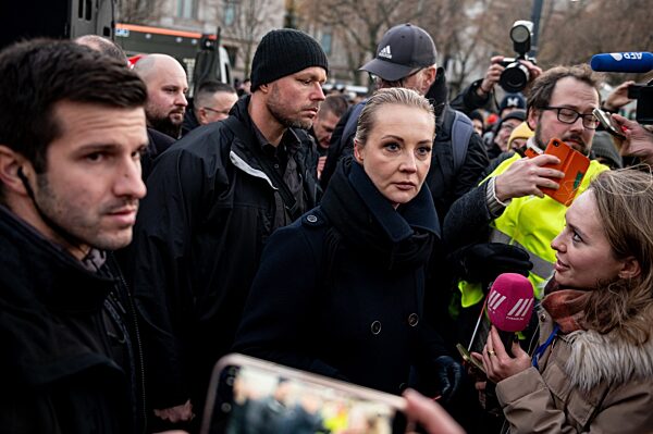 Antikriegsdemonstration der russischen Opposition in Berlin