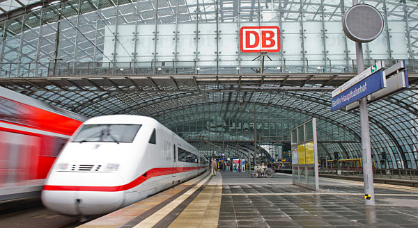 ICE Berliner Hauptbahnhof