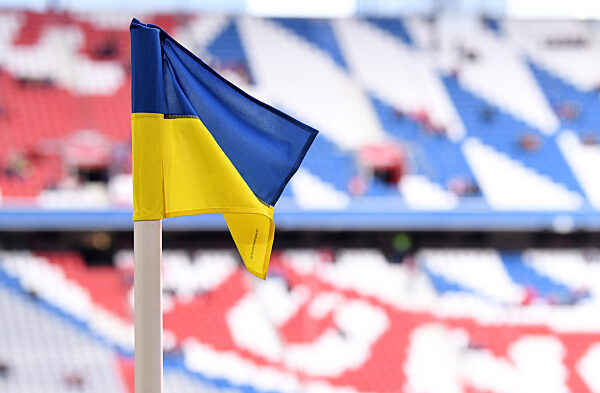 Fussball 1. Bundesliga Saison 21/22: FC Bayern Muenchen - Bayer 04 Leverkusen