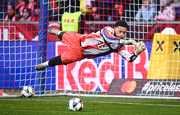 Fussball 25/26 Testspiel: FC Salzburg - FC Bayern Muenchen