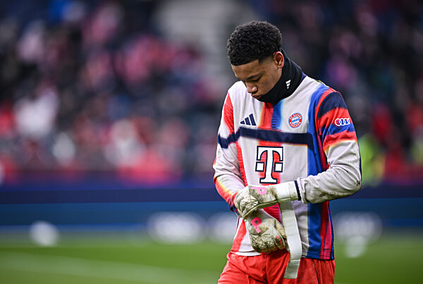 Fussball 25/26 Testspiel: FC Salzburg - FC Bayern Muenchen