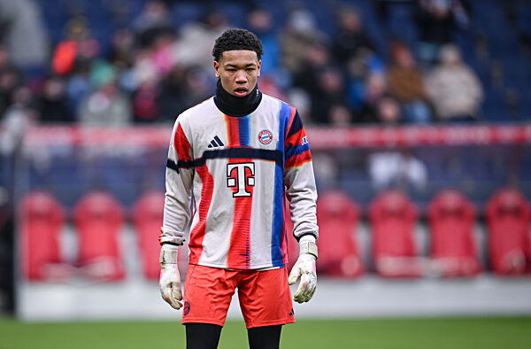 Fussball 25/26 Testspiel: FC Salzburg - FC Bayern Muenchen