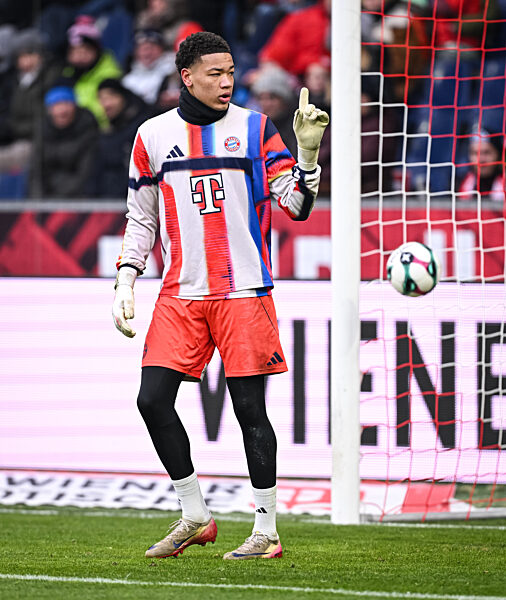 Fussball 25/26 Testspiel: FC Salzburg - FC Bayern Muenchen