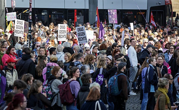 Demonstrationen zum Frauentag - Bremen
