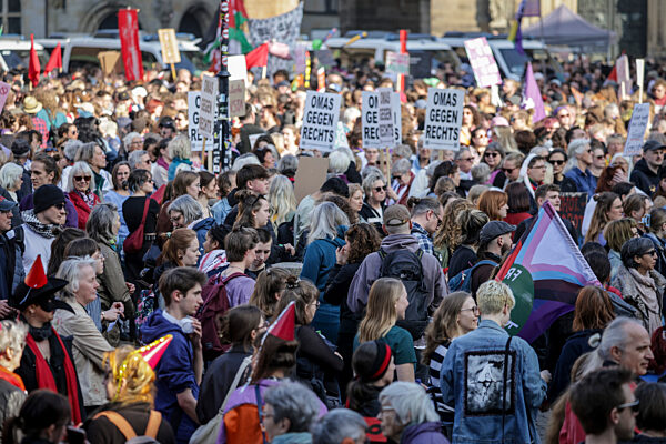 Demonstrationen zum Frauentag - Bremen