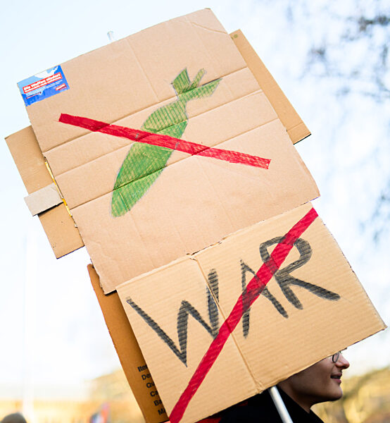 Bundesweiter Schulstreik gegen Wehrpflicht - Hannover
