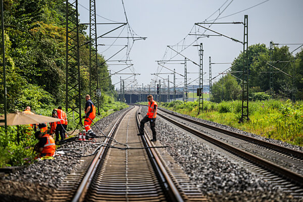 Bahnverkehr zwischen Düsseldorf und Duisburg gestört