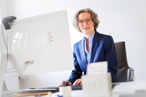 Fototermin mit Bauministerin Ina Scharrenbach