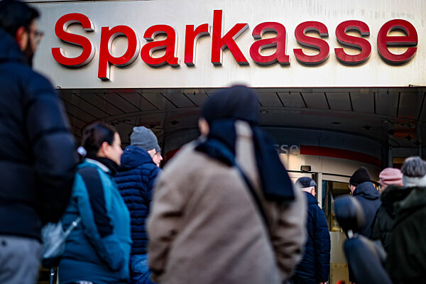 Nach dem Einbruch in den Tresorraum einer Bank