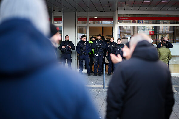 Nach dem Einbruch in den Tresorraum einer Bank