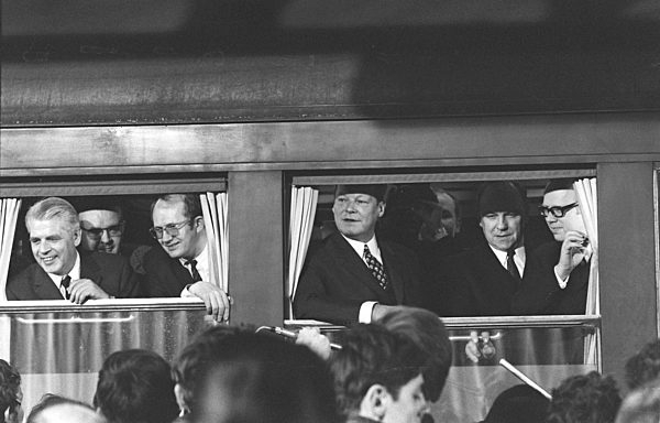 DDR - Erstes innerdeutsches Gespräch in Erfurt