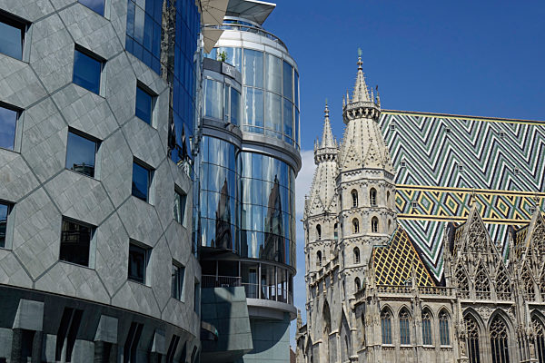 Haas Haus und Stephansdom in Wien