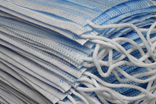 gestapelte Mundschutzmasken