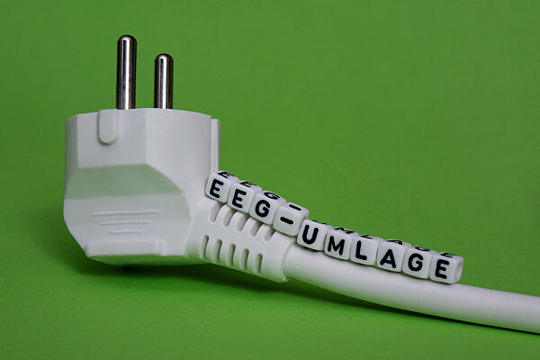 Schukostecker und EEG Umlage
