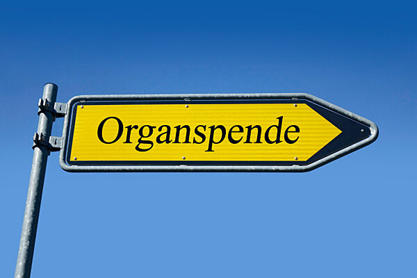 Wegweiser mit Organspende