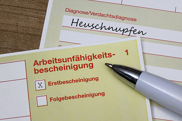Arbeitsunfaehigkeitsbescheinigung und Diagnose Heuschnupfen