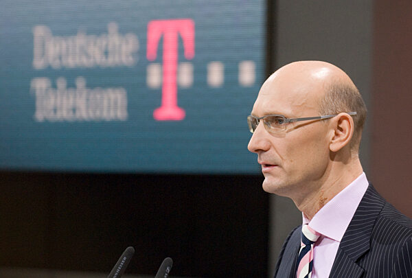 Timotheus Hoettges, Telekom AG