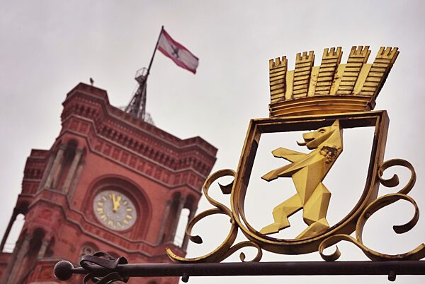 Nach Wiederholungswahl Berlin - Rotes Rathaus