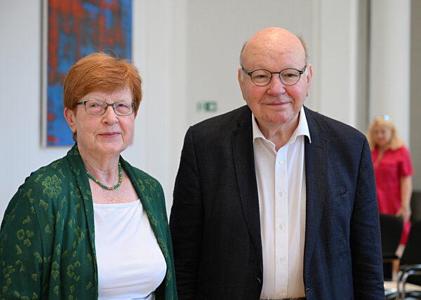 Enthüllung des Ehrenbürgerporträts von Daniel Barenboim