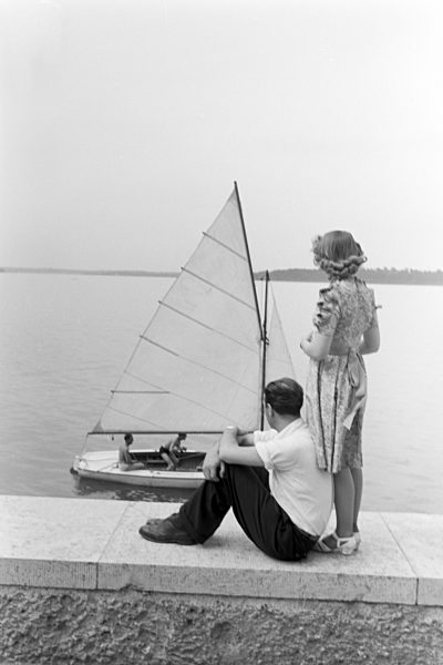 Die österreichische Schauspielerin Gusti Wolf macht Ferien; Deutschland 1930er Jahre. The Austrian actress on her holidays; Germany 1930s.